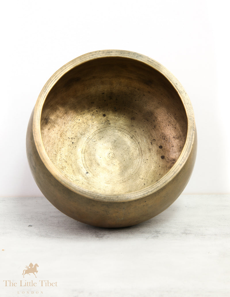 Antique Hand Hammered Tibetan Singing Bowl - ATQ498