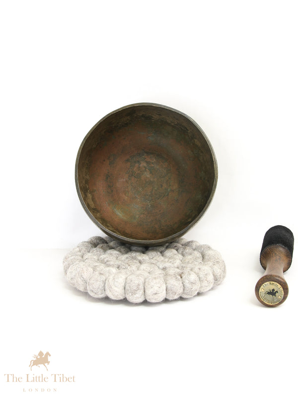 Echoes of Enlightenment: Antique Tibetan Singing Bowls for Meditation - ATQ701
