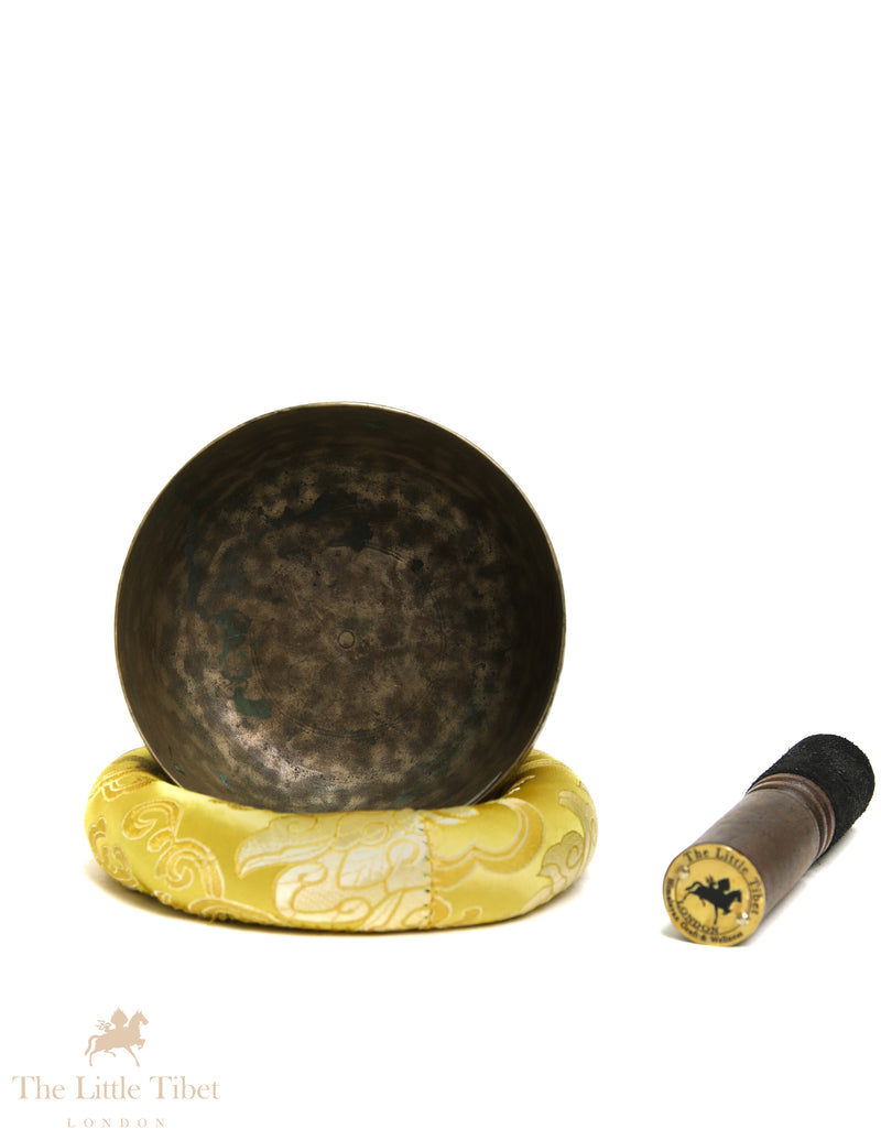 Antique Tibetan Singing Bowl | Small Handcrafted E Note Third Eye Chakra Bowl - ATQ1145