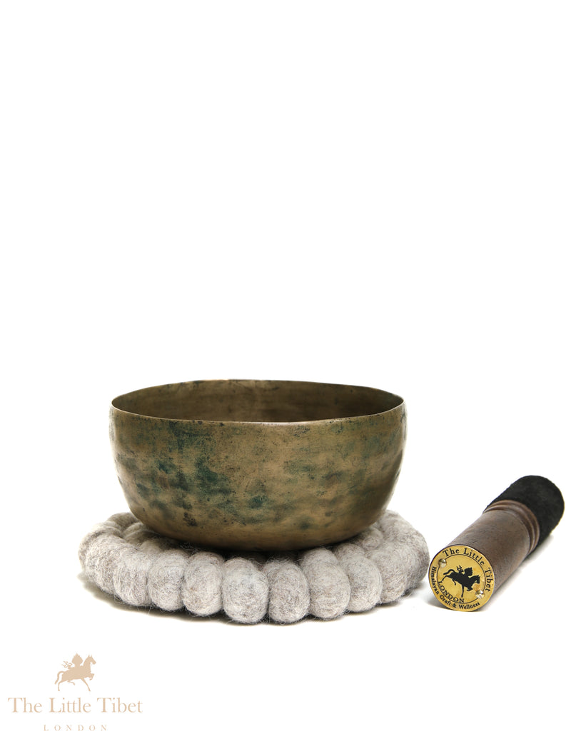 Antique Tibetan Singing Bowl | Small Handcrafted E Note Third Eye Chakra Bowl - ATQ1145