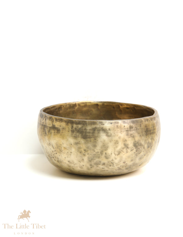 imeless Harmony: Unveiling the Rare, Collectible Antique Singing Bowl Over 80 Years Old - ATQ433