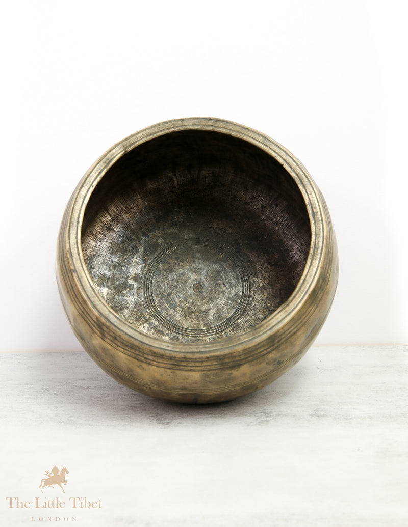 Antique Himalayan Sound Therapy Singing Bowl - ATQ495