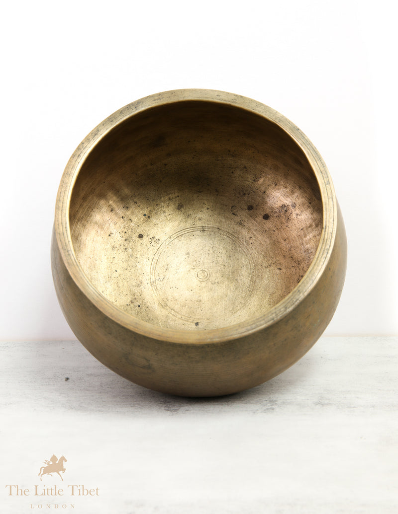 Antique Hand Hammered Tibetan Singing Bowl - ATQ498