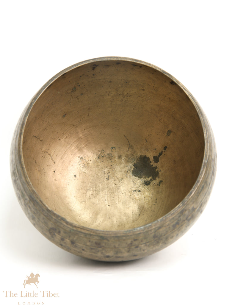 Enchanting Antique Tibetan Singing Bowl for Spiritual Harmony - ATQ548