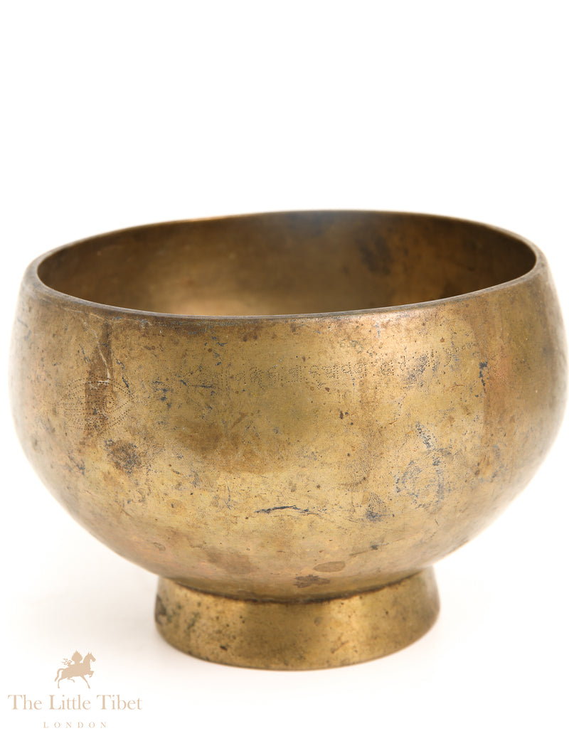 Harmonious Treasures: Naga Tibetan Singing Bowl Collection - ATQ567
