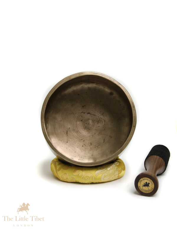Antique Parallel-Walled Singing Bowl | E Note Third Eye Chakra – Signed, Thick & Tall Wall -  ATQ872