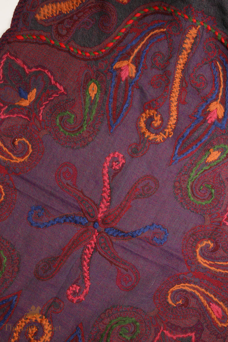 Athena's Grace: Hand-Embroidered 100% Boiled Wool Scarf for Luxurious Feminine Elegance
