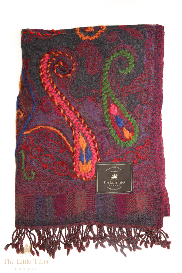 Athena's Grace: Hand-Embroidered 100% Boiled Wool Scarf for Luxurious Feminine Elegance