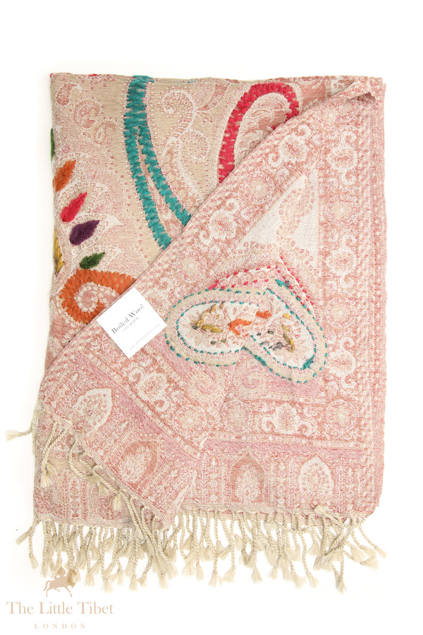 Venus' Whisper: Artisanal 100% Boiled Wool Scarves for Eternal Feminine Radiance