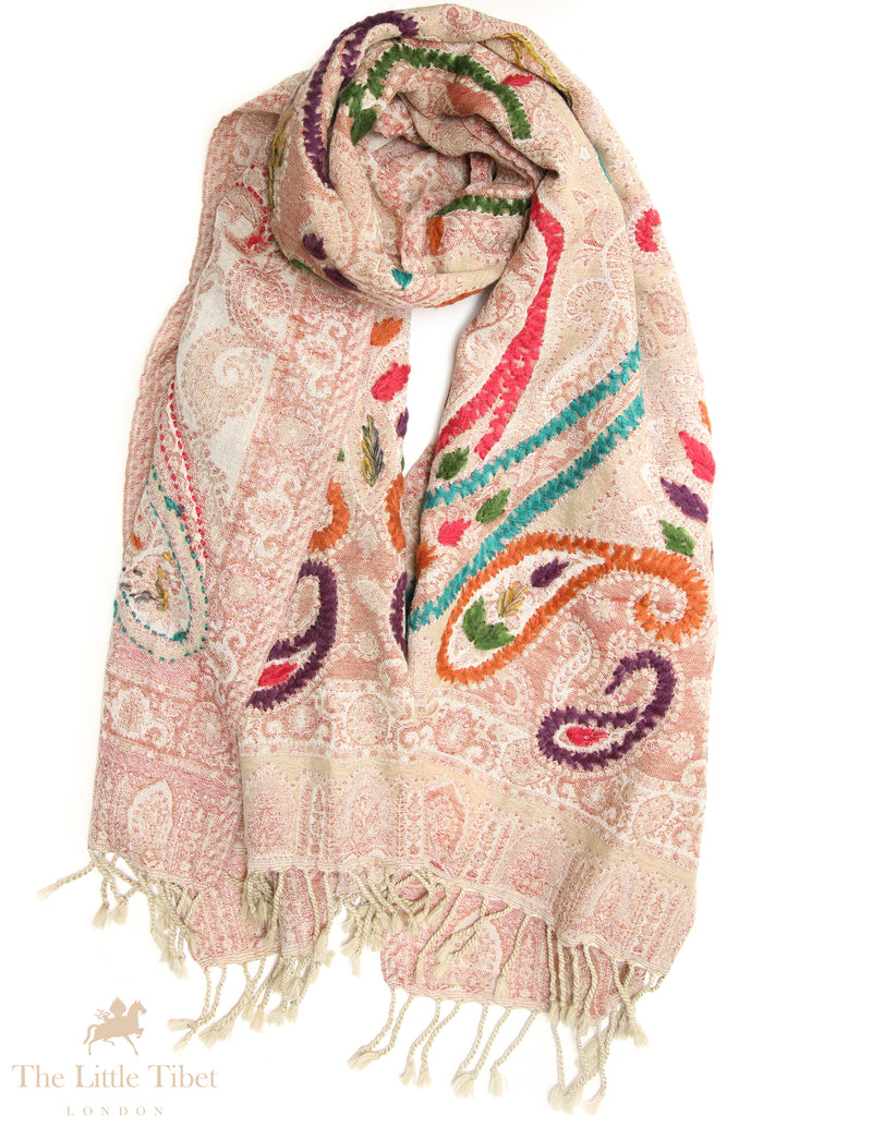 Venus' Whisper: Artisanal 100% Boiled Wool Scarves for Eternal Feminine Radiance