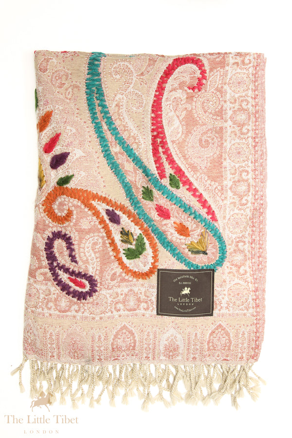 Venus' Whisper: Artisanal 100% Boiled Wool Scarves for Eternal Feminine Radiance