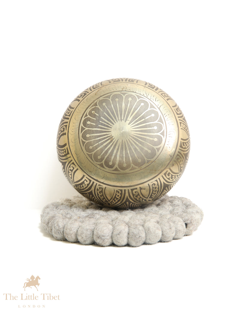 Goddess Tara's Divine Presence: Empowering Tibetan Singing Bowls for Compassion and Liberation - BZ388