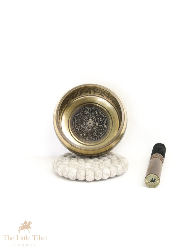 Bronze Melodies: Traditional Om Tibetan Singing Bowls - BZ502