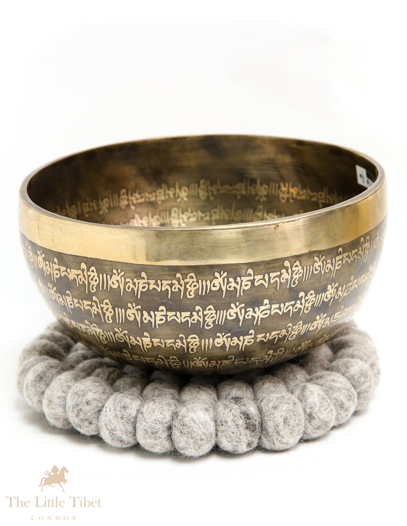 Melodic Zen: Tibetan Singing Bowl Set for Relaxation - EC125