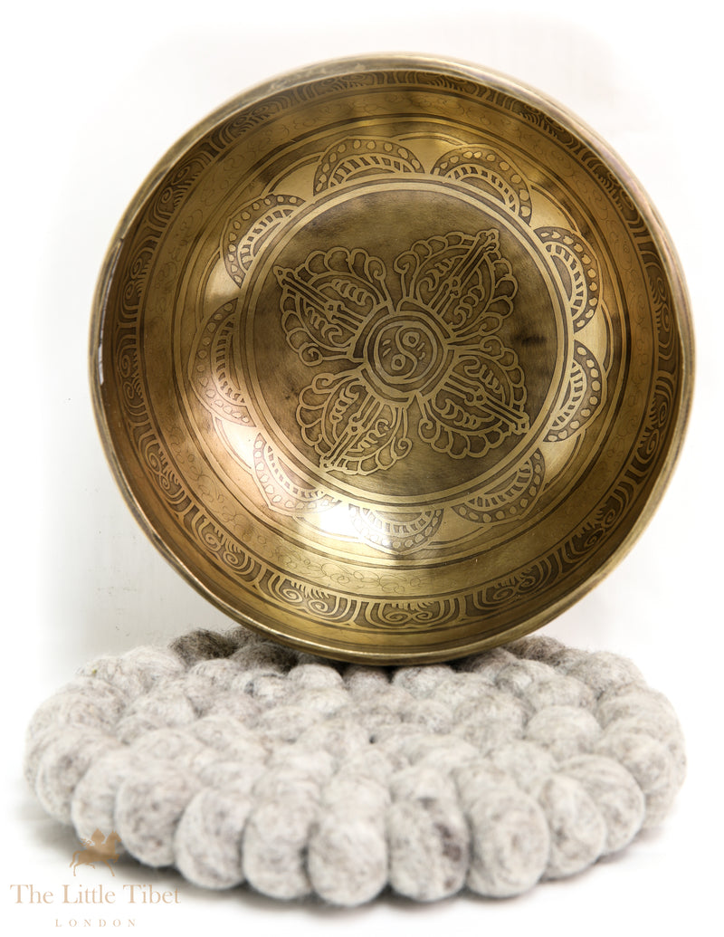 Harmonious Resonance: Tibetan Vajra Dorje Meditation Singing Bowl - EC160