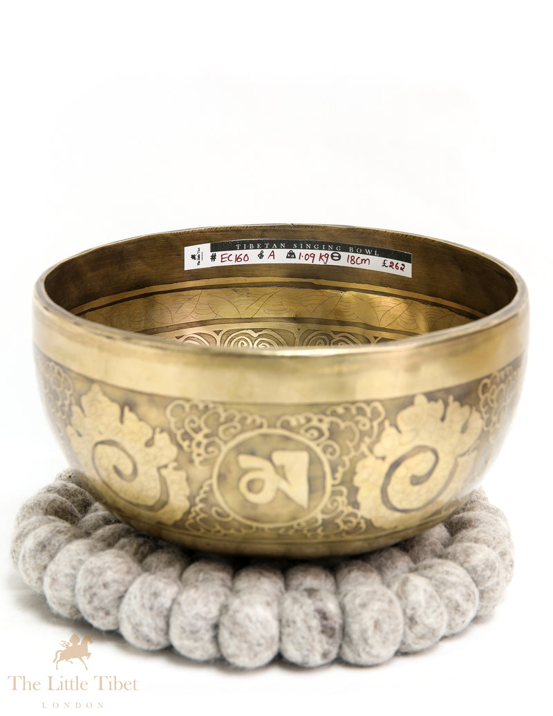 Harmonious Resonance: Tibetan Vajra Dorje Meditation Singing Bowl - EC160