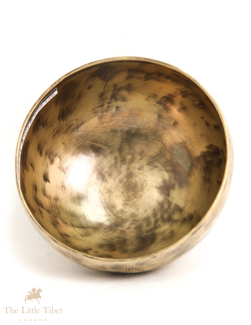 Elevate Your Meditation: Full Moon Tibetan Singing Bowl for Celestial Harmonies - FM104