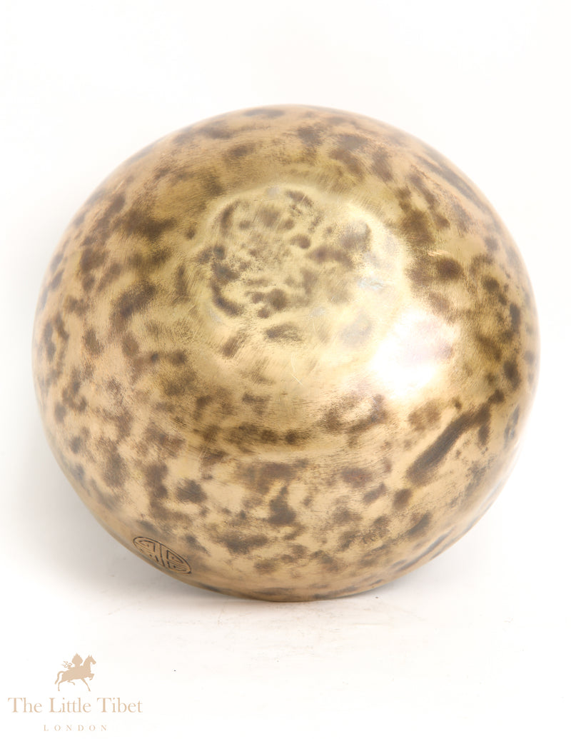 Moonlit Resonance: Full Moon Tibetan Singing Bowl for Healing Soundscapes - FM98