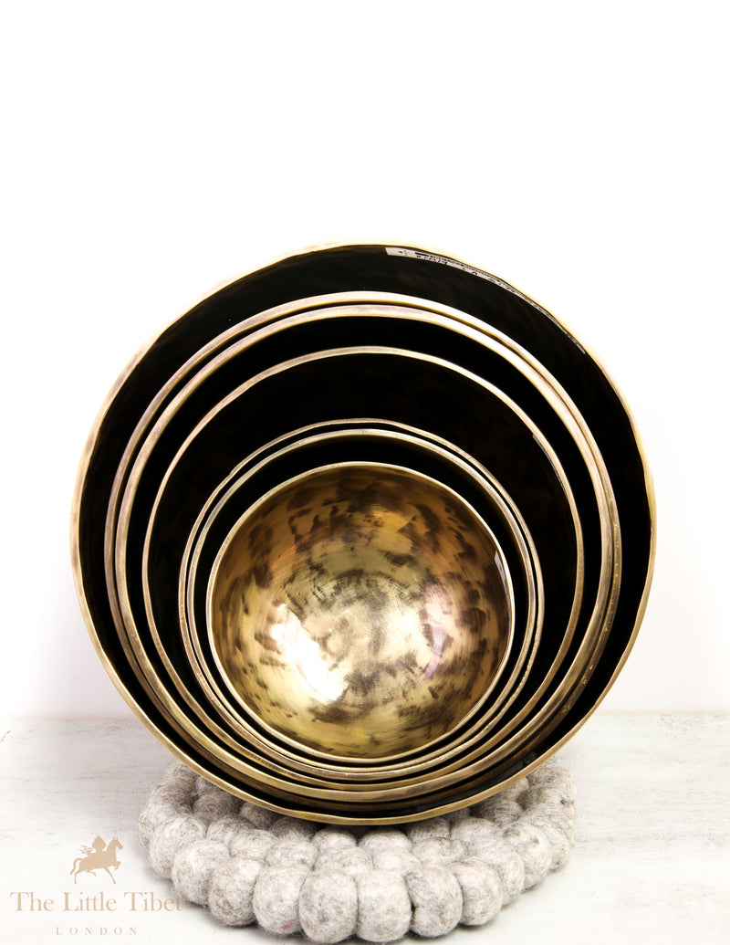 Full Moon Chakra Nestling Tibetan Singing Bowl Set - Full Moon 7 Chakra Set