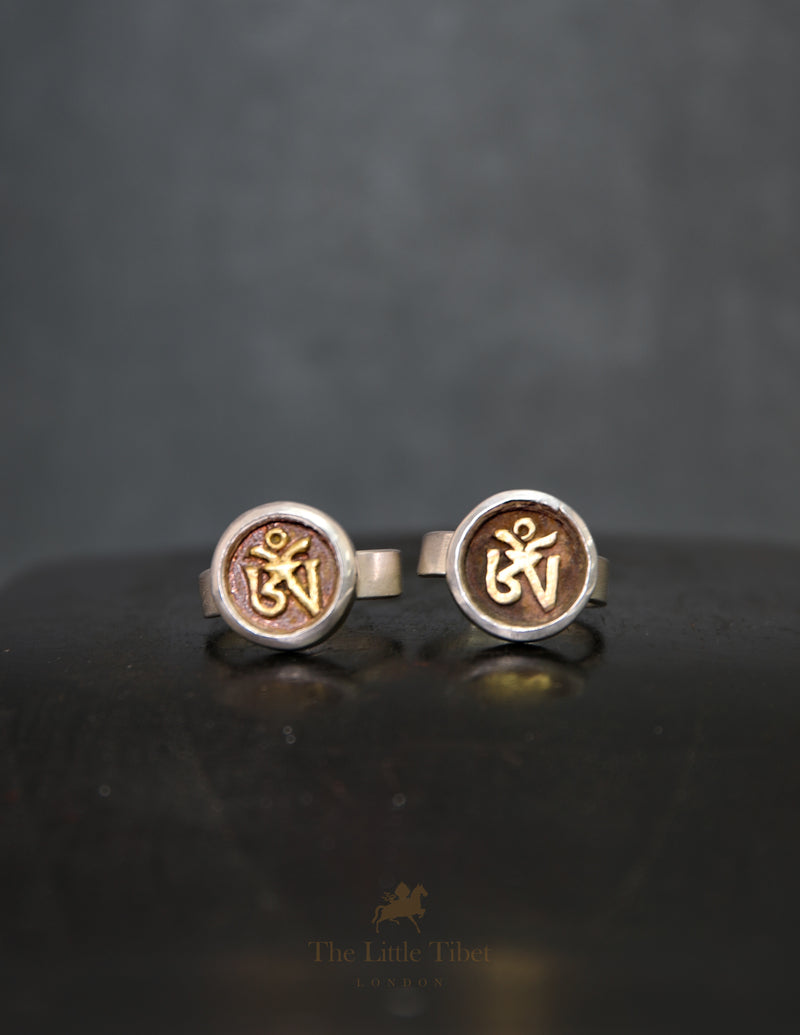 Adjustable Tibetan Om Ring – Handcrafted Silver & copper Spiritual Jewellery