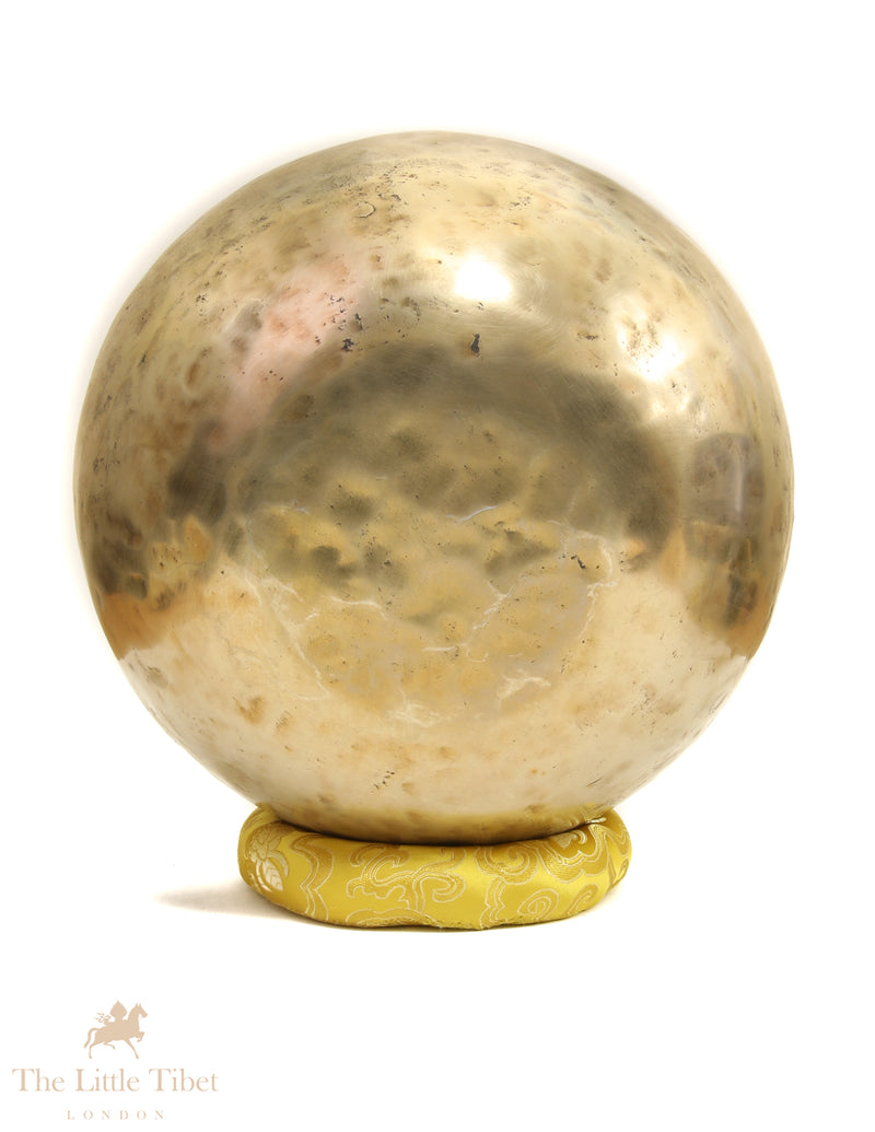 Antique Tibetan Singing Bowl – Rare Collectible, C Note, 27cm-TB7