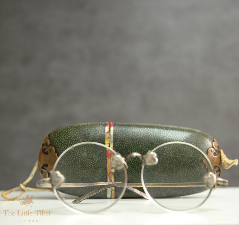 Sunglasses 1900 shop