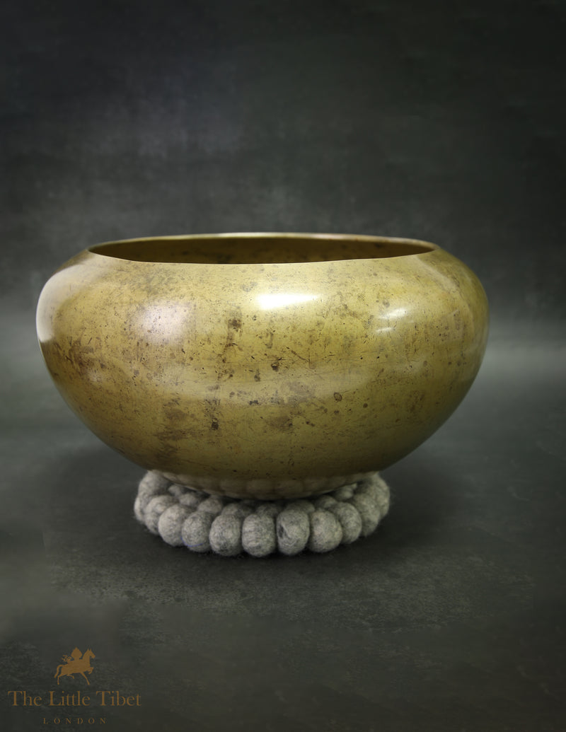 Antique Collectable Handmade Offering Singing Bowl – 28cm Extra Large, Note E Third Eye, 7 Metals