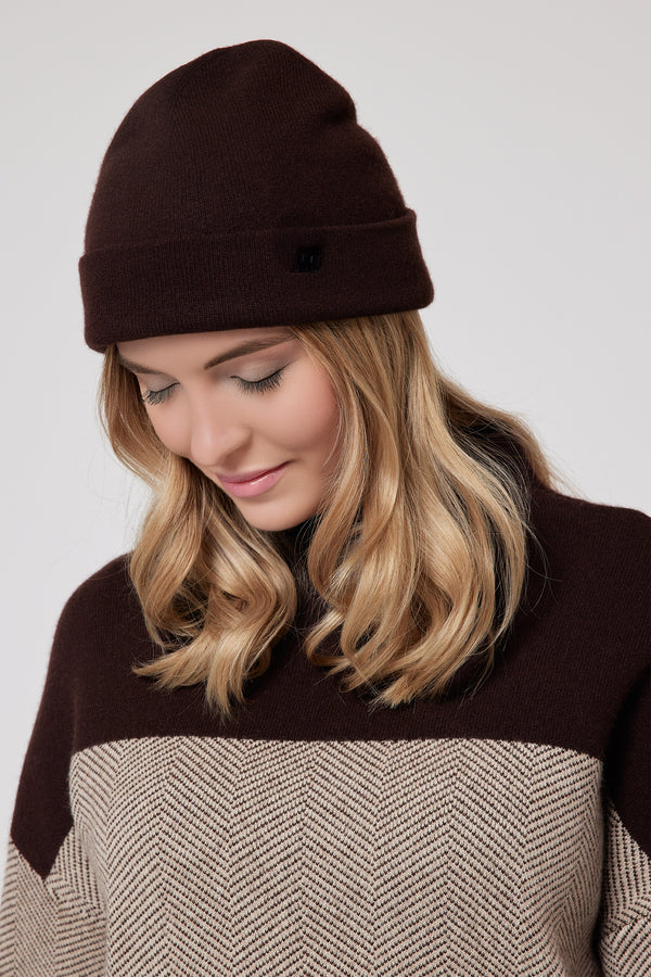 Women’s Mongolian Cashmere Hat – Soft, Lightweight and Warm (Dark Brown)