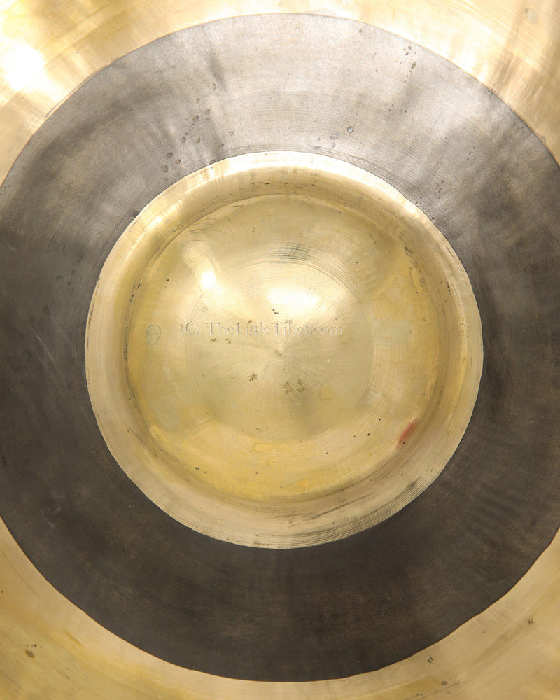 Gong, plain and original colour, The Little Tibet