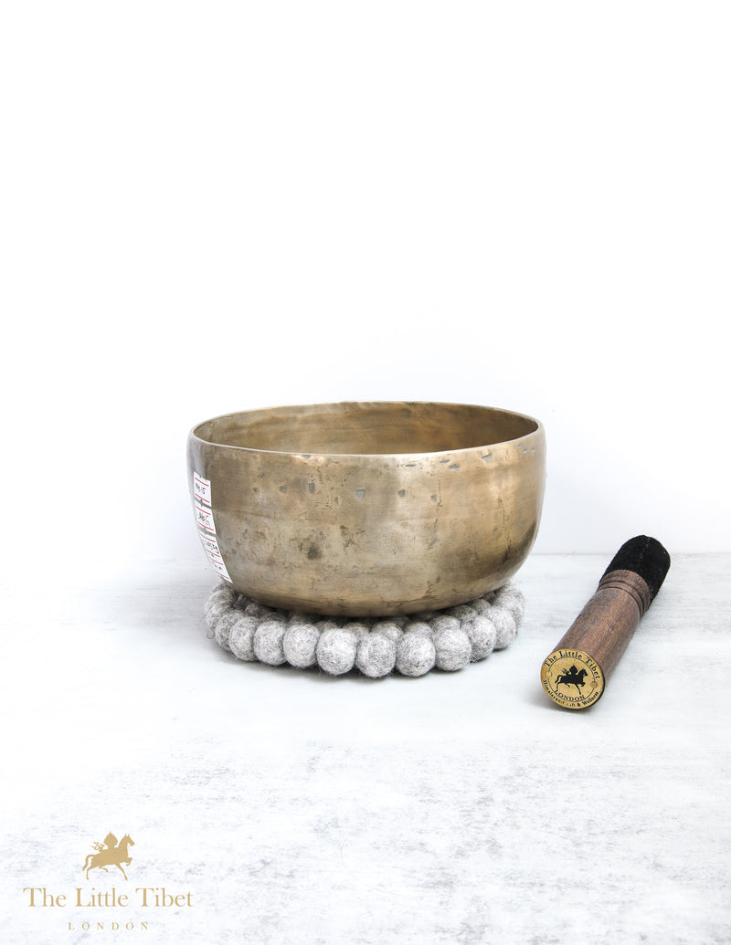 Plain Antique Tibetan Singing Bowl for Sound Healing - B15