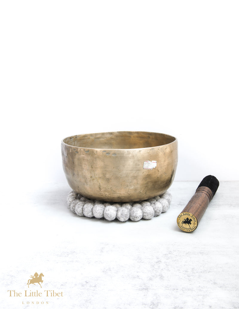 Plain Antique Tibetan Singing Bowl for Sound Healing - B15