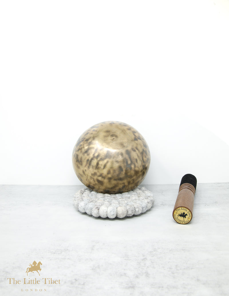 Hand Hammered Full Moon Tibetan Singing Bowl - FM4