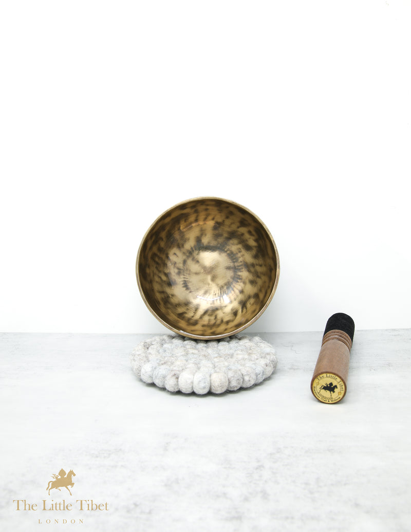 Hand Hammered Full Moon Tibetan Singing Bowl - FM4