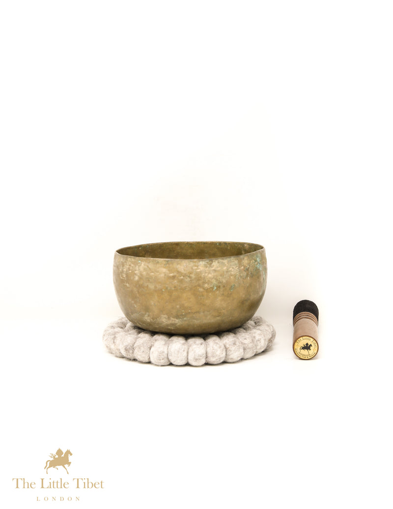 Himalayan Antique Singing Bowl for Meditation - ATQ204