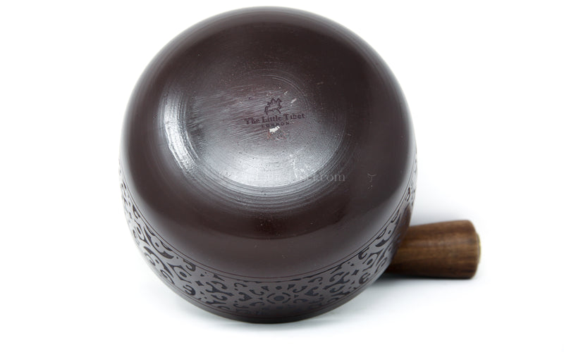 Black large  aluminium singing bowl sound therapy chakra realigning himalayan instrument bottom close up